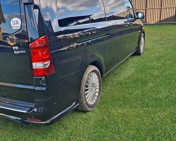 Черный Мерседес Вито, объемом двигателя 2.14 л и пробегом 211 тыс. км за 27000 $, фото 5 на Automoto.ua