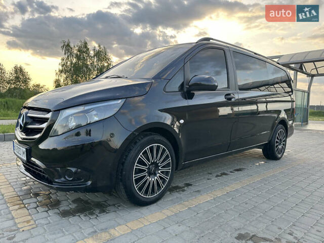Черный Мерседес Вито, объемом двигателя 1.6 л и пробегом 268 тыс. км за 18999 $, фото 12 на Automoto.ua