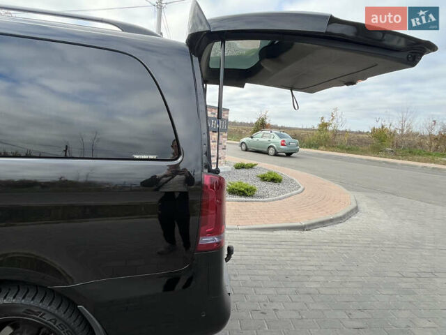 Черный Мерседес Вито, объемом двигателя 2.14 л и пробегом 283 тыс. км за 28500 $, фото 5 на Automoto.ua