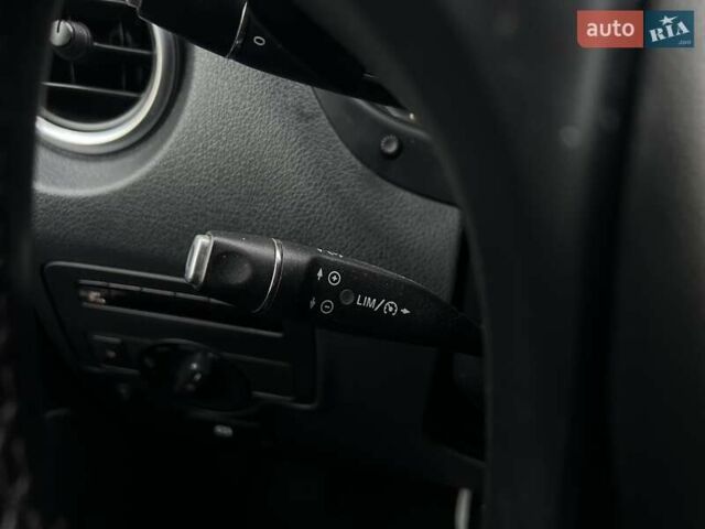 Черный Мерседес Вито, объемом двигателя 2.14 л и пробегом 280 тыс. км за 20499 $, фото 17 на Automoto.ua