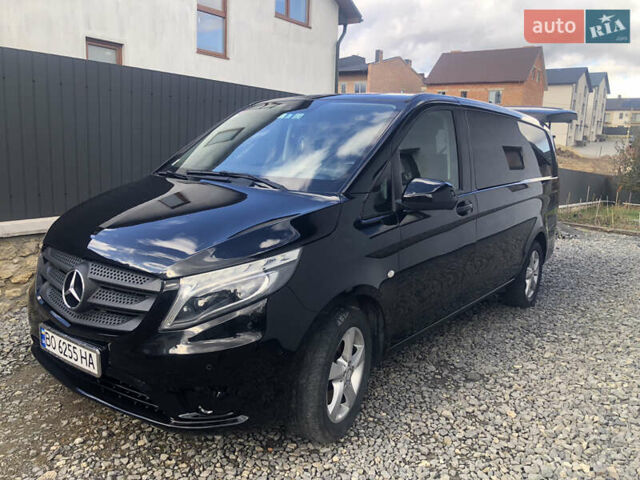Черный Мерседес Вито, объемом двигателя 2.14 л и пробегом 310 тыс. км за 22900 $, фото 1 на Automoto.ua