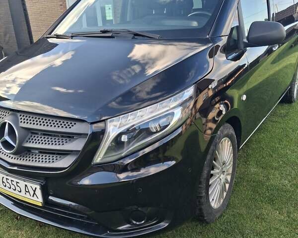 Черный Мерседес Вито, объемом двигателя 2.14 л и пробегом 211 тыс. км за 27000 $, фото 8 на Automoto.ua