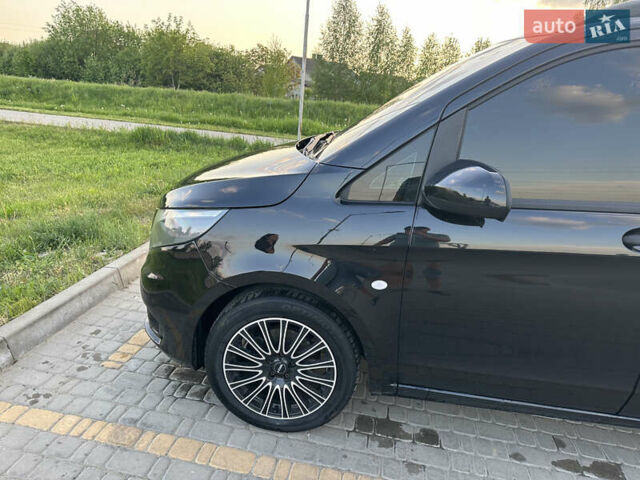 Черный Мерседес Вито, объемом двигателя 1.6 л и пробегом 268 тыс. км за 18999 $, фото 10 на Automoto.ua