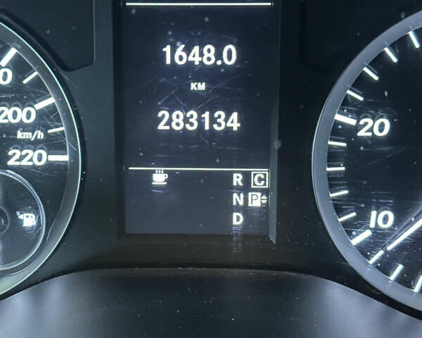 Черный Мерседес Вито, объемом двигателя 2.14 л и пробегом 283 тыс. км за 28500 $, фото 10 на Automoto.ua