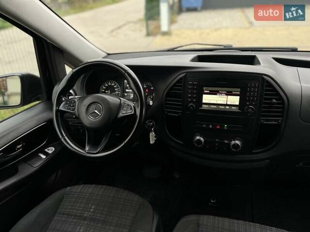 Черный Мерседес Вито, объемом двигателя 2.14 л и пробегом 280 тыс. км за 20499 $, фото 12 на Automoto.ua