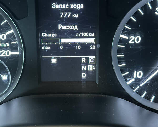 Черный Мерседес Вито, объемом двигателя 2.14 л и пробегом 283 тыс. км за 28500 $, фото 11 на Automoto.ua