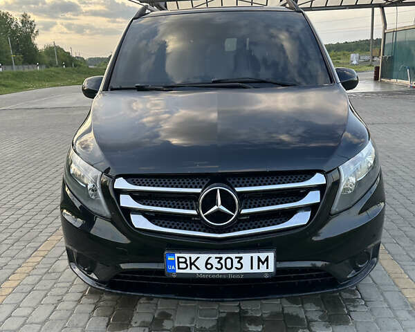 Черный Мерседес Вито, объемом двигателя 1.6 л и пробегом 268 тыс. км за 18999 $, фото 15 на Automoto.ua