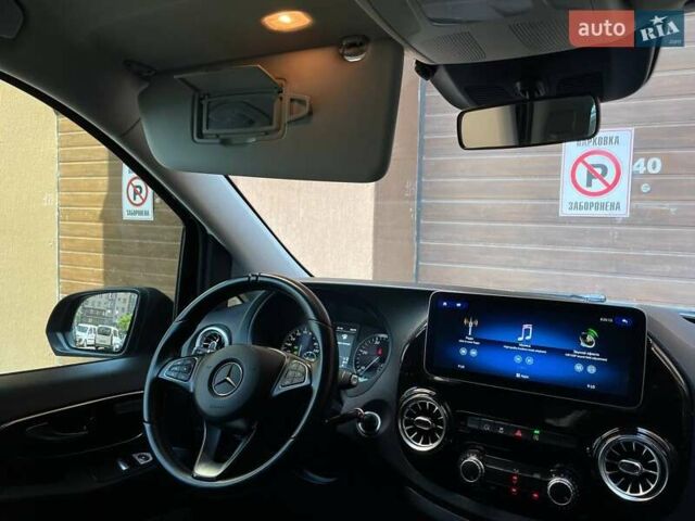 Чорний Мерседес Віто, об'ємом двигуна 2.14 л та пробігом 355 тис. км за 24499 $, фото 49 на Automoto.ua