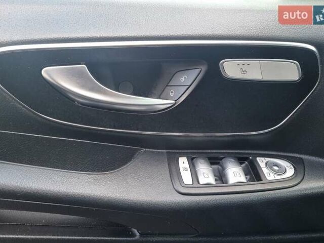 Чорний Мерседес Віто, об'ємом двигуна 2.15 л та пробігом 272 тис. км за 29500 $, фото 8 на Automoto.ua