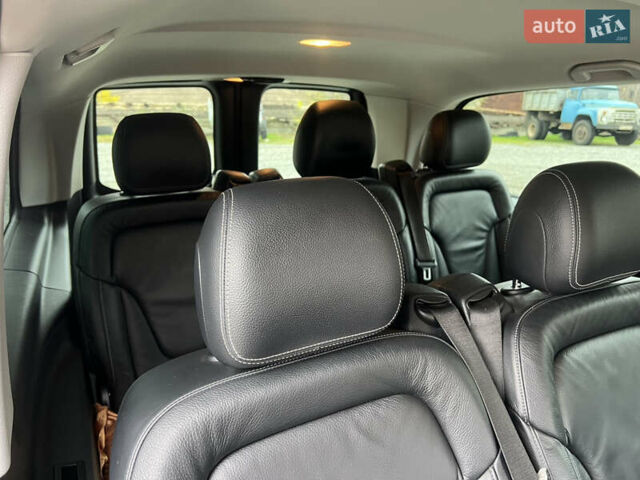 Черный Мерседес Вито, объемом двигателя 2.14 л и пробегом 288 тыс. км за 28500 $, фото 13 на Automoto.ua