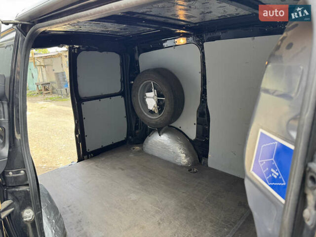 Мерседес Вито 2016 в Львове на Automoto.ua Черный Мерседес Вито, объемом двигателя 2.2 л и пробегом 185 тыс. км за 20900 $, фото 15 на Automoto.ua