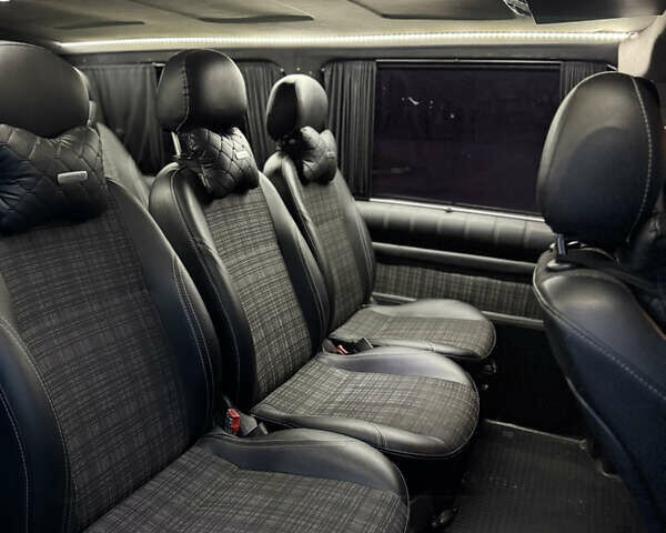 Черный Мерседес Вито, объемом двигателя 2.14 л и пробегом 480 тыс. км за 16500 $, фото 13 на Automoto.ua