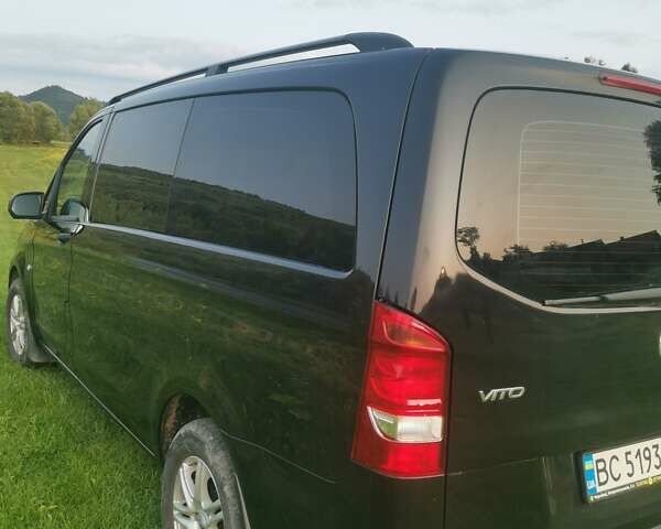 Черный Мерседес Вито, объемом двигателя 2.14 л и пробегом 296 тыс. км за 18700 $, фото 2 на Automoto.ua