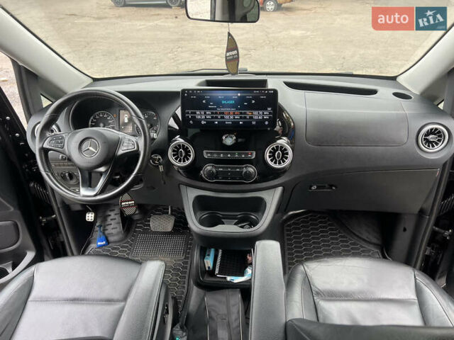 Черный Мерседес Вито, объемом двигателя 2.14 л и пробегом 288 тыс. км за 28500 $, фото 14 на Automoto.ua