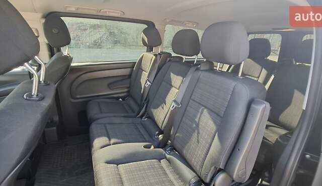 Чорний Мерседес Віто, об'ємом двигуна 2.2 л та пробігом 380 тис. км за 18000 $, фото 2 на Automoto.ua