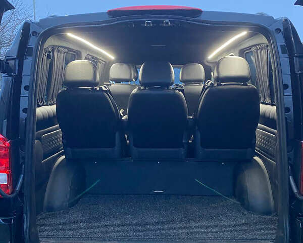 Черный Мерседес Вито, объемом двигателя 2.14 л и пробегом 253 тыс. км за 32000 $, фото 11 на Automoto.ua