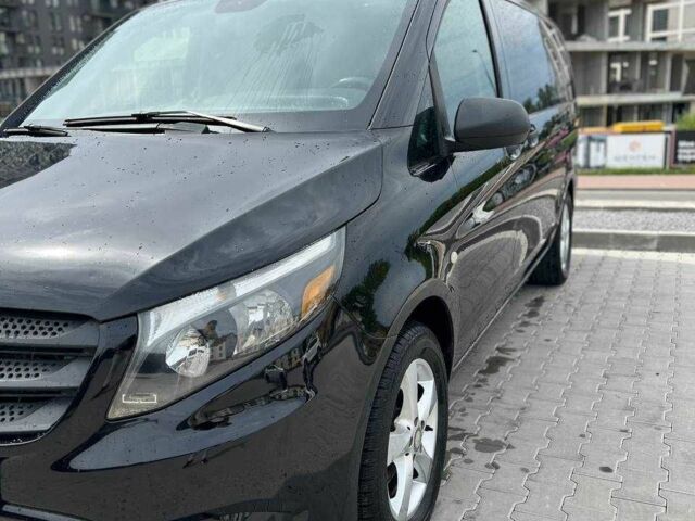 Черный Мерседес Вито, объемом двигателя 2 л и пробегом 136 тыс. км за 17200 $, фото 1 на Automoto.ua