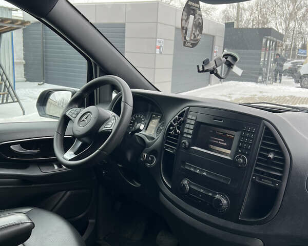 Чорний Мерседес Віто, об'ємом двигуна 2.14 л та пробігом 254 тис. км за 30500 $, фото 25 на Automoto.ua