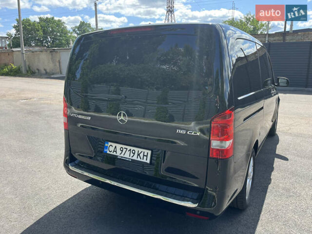Чорний Мерседес Віто, об'ємом двигуна 2.14 л та пробігом 430 тис. км за 25000 $, фото 4 на Automoto.ua