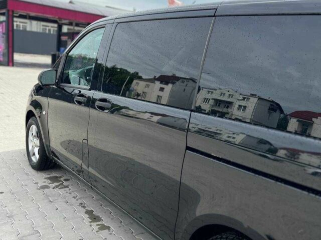 Черный Мерседес Вито, объемом двигателя 2 л и пробегом 136 тыс. км за 17200 $, фото 3 на Automoto.ua