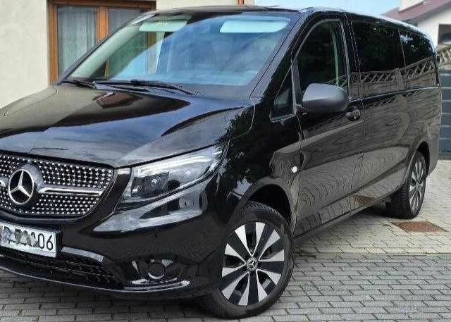 Чорний Мерседес Віто, об'ємом двигуна 2.2 л та пробігом 103 тис. км за 15400 $, фото 1 на Automoto.ua