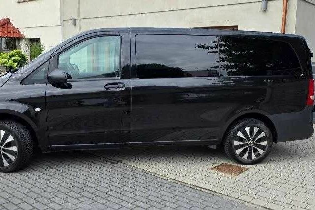 Чорний Мерседес Віто, об'ємом двигуна 2.2 л та пробігом 103 тис. км за 15400 $, фото 6 на Automoto.ua