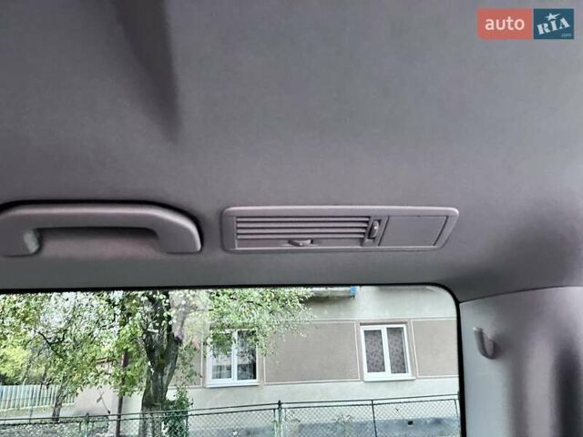 Мерседес Віто 2019 у Івано-Франківську на Automoto.ua Чорний Мерседес Віто, об'ємом двигуна 2 л та пробігом 200 тис. км за 32500 $, фото 45 на Automoto.ua