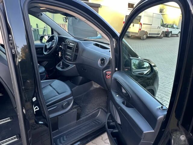 Черный Мерседес Вито, объемом двигателя 2 л и пробегом 48 тыс. км за 13900 $, фото 7 на Automoto.ua