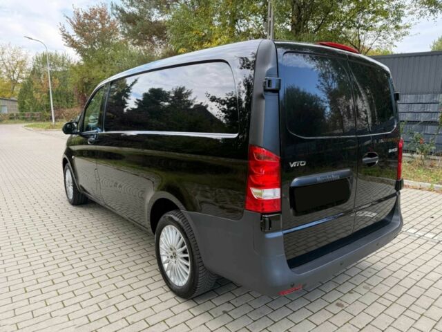 Чорний Мерседес Віто, об'ємом двигуна 2 л та пробігом 37 тис. км за 14000 $, фото 5 на Automoto.ua