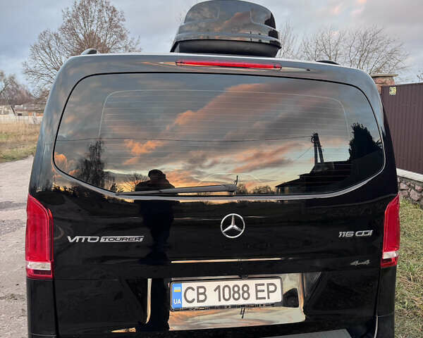 Черный Мерседес Вито, объемом двигателя 2.14 л и пробегом 92 тыс. км за 39000 $, фото 3 на Automoto.ua