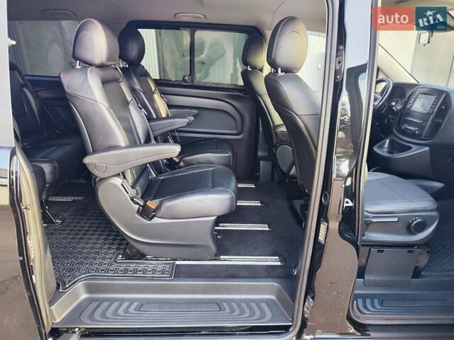 Черный Мерседес Вито, объемом двигателя 2 л и пробегом 244 тыс. км за 38450 $, фото 41 на Automoto.ua