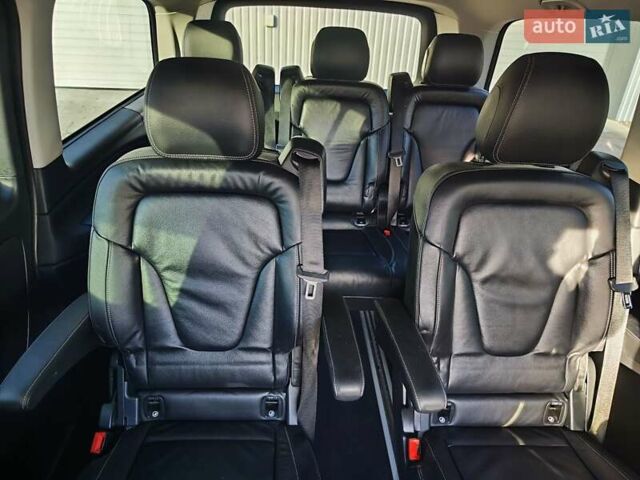 Черный Мерседес Вито, объемом двигателя 2 л и пробегом 244 тыс. км за 38450 $, фото 53 на Automoto.ua