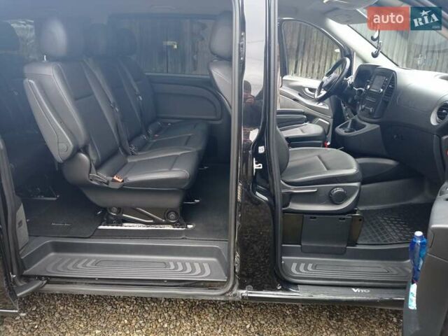 Черный Мерседес Вито, объемом двигателя 2.2 л и пробегом 160 тыс. км за 32000 $, фото 3 на Automoto.ua