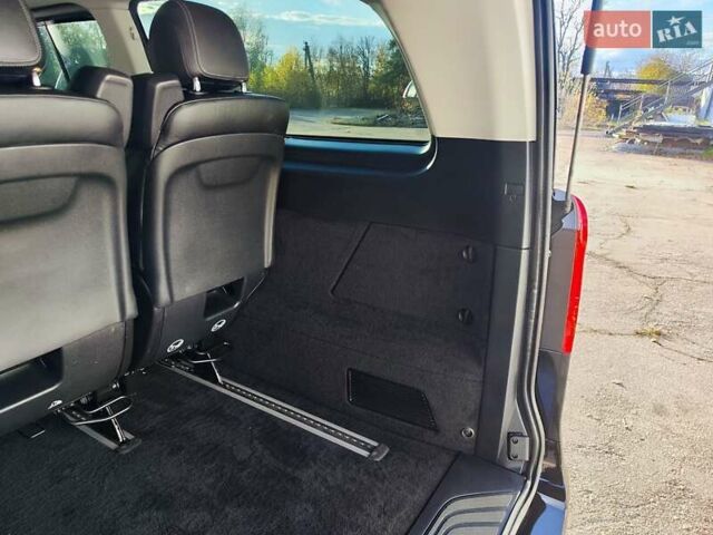 Черный Мерседес Вито, объемом двигателя 2 л и пробегом 244 тыс. км за 38450 $, фото 59 на Automoto.ua