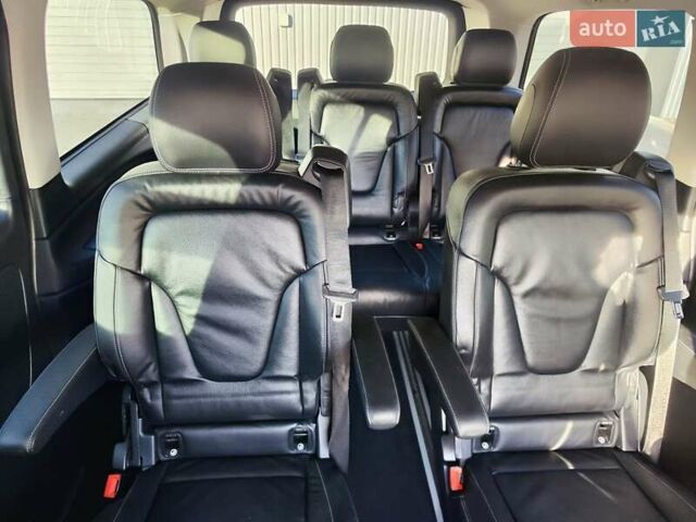 Черный Мерседес Вито, объемом двигателя 2 л и пробегом 244 тыс. км за 38450 $, фото 52 на Automoto.ua