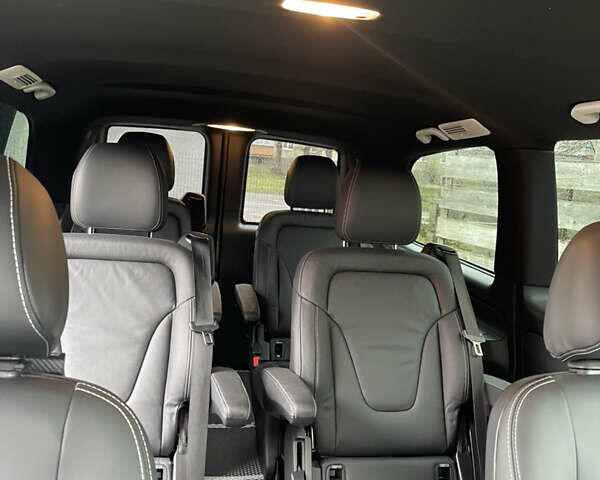 Черный Мерседес Вито, объемом двигателя 1.95 л и пробегом 191 тыс. км за 35999 $, фото 12 на Automoto.ua