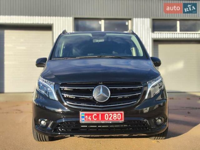 Черный Мерседес Вито, объемом двигателя 2 л и пробегом 244 тыс. км за 38450 $, фото 1 на Automoto.ua