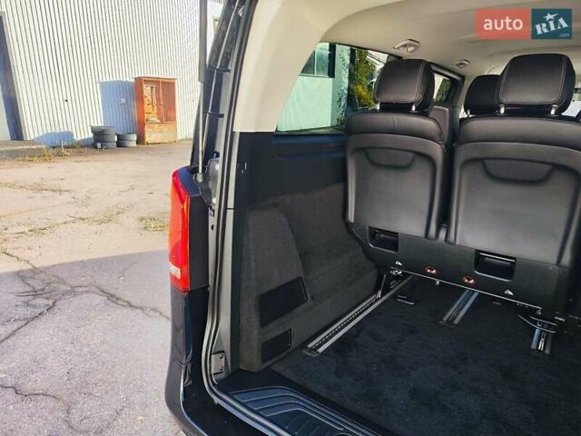 Черный Мерседес Вито, объемом двигателя 2 л и пробегом 244 тыс. км за 38450 $, фото 58 на Automoto.ua