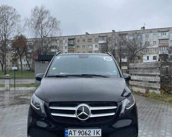 Черный Мерседес Вито, объемом двигателя 1.95 л и пробегом 191 тыс. км за 35999 $, фото 1 на Automoto.ua