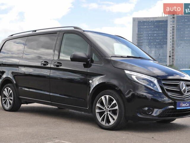 Чорний Мерседес Віто, об'ємом двигуна 1.95 л та пробігом 250 тис. км за 27800 $, фото 3 на Automoto.ua