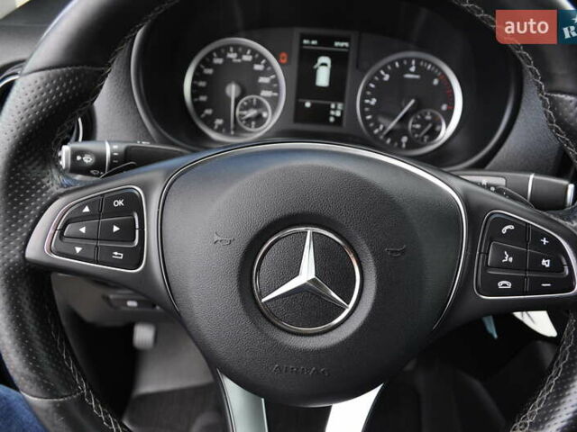 Чорний Мерседес Віто, об'ємом двигуна 1.95 л та пробігом 250 тис. км за 27800 $, фото 39 на Automoto.ua