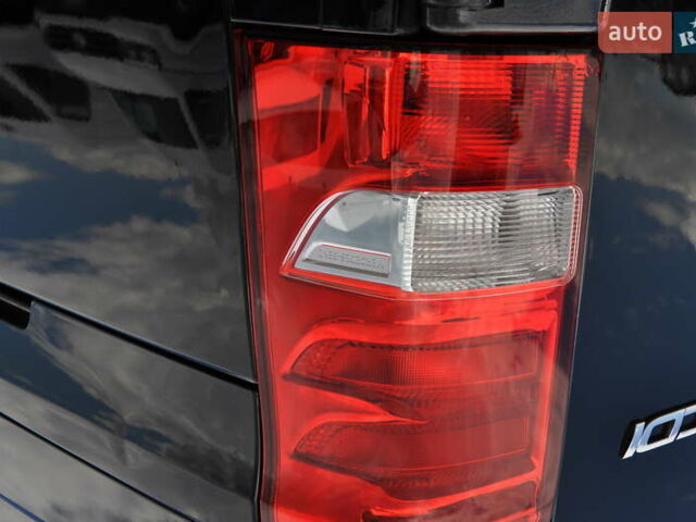 Чорний Мерседес Віто, об'ємом двигуна 1.95 л та пробігом 250 тис. км за 27800 $, фото 21 на Automoto.ua