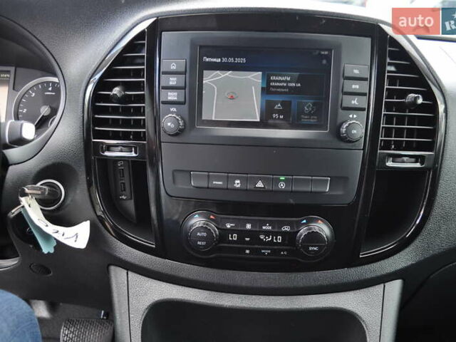 Чорний Мерседес Віто, об'ємом двигуна 1.95 л та пробігом 250 тис. км за 27800 $, фото 41 на Automoto.ua