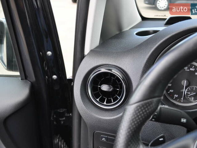 Чорний Мерседес Віто, об'ємом двигуна 1.95 л та пробігом 250 тис. км за 27800 $, фото 46 на Automoto.ua