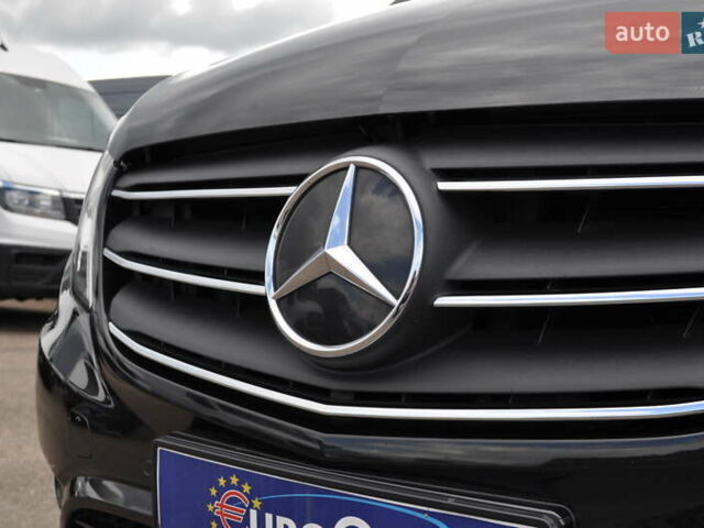 Чорний Мерседес Віто, об'ємом двигуна 1.95 л та пробігом 250 тис. км за 27800 $, фото 14 на Automoto.ua