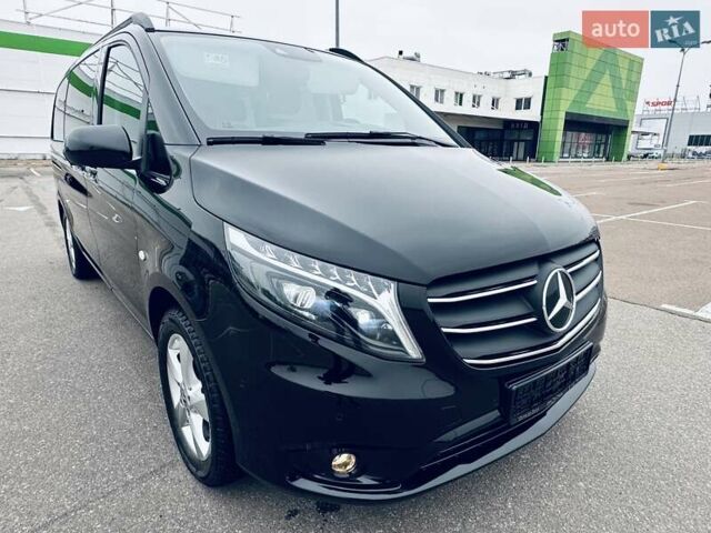 Черный Мерседес Вито, объемом двигателя 1.95 л и пробегом 83 тыс. км за 48800 $, фото 2 на Automoto.ua