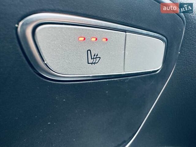 Черный Мерседес Вито, объемом двигателя 1.95 л и пробегом 83 тыс. км за 48800 $, фото 15 на Automoto.ua