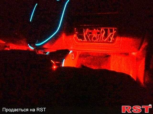 Черный Мерседес Вито, объемом двигателя 2.1 л и пробегом 0 тыс. км за 6200 $, фото 4 на Automoto.ua