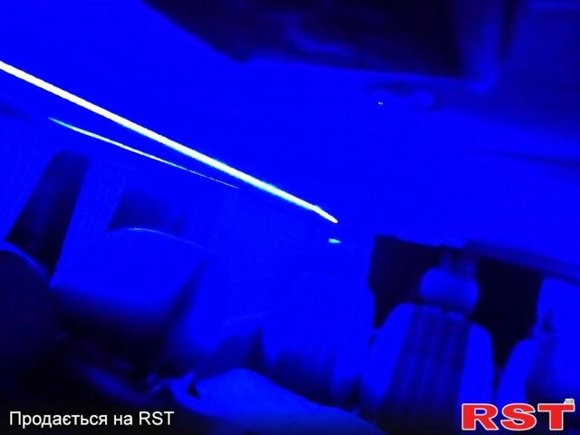 Черный Мерседес Вито, объемом двигателя 2.1 л и пробегом 0 тыс. км за 6200 $, фото 5 на Automoto.ua