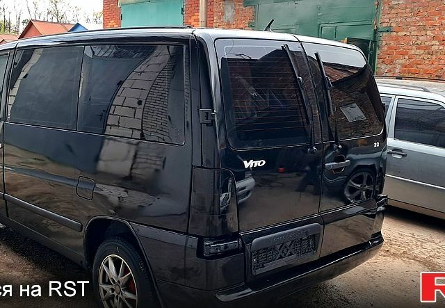 Чорний Мерседес Віто, об'ємом двигуна 2.2 л та пробігом 341 тис. км за 5400 $, фото 2 на Automoto.ua